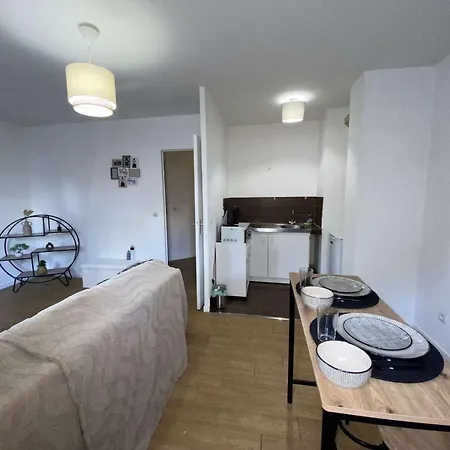 Grand Cosy Et Bien Equipe Noisy-le-Grand